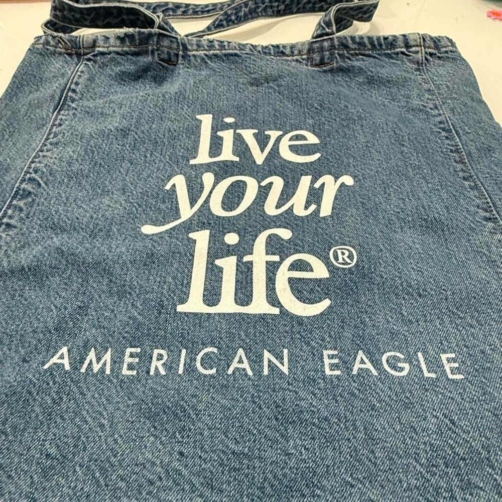 American Eagle blue denim‎ tote bag with "Live Your Life" slogan. Size: S #denim